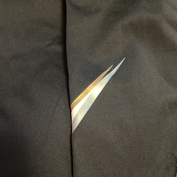 🆕 Nike tight dry fit PERFECT CONDITION BRAND NEW - Picture 5 of 5